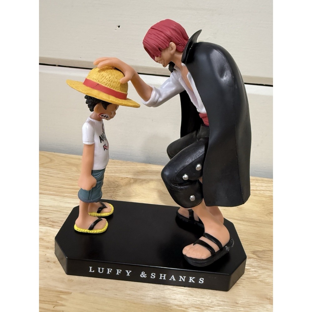 One Piece Monkey D Luffy Four Emperors Shanks Straw Hat PVC Action Figure